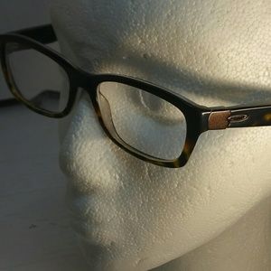 Authentic Oakley Convey tortoise pearl glasses